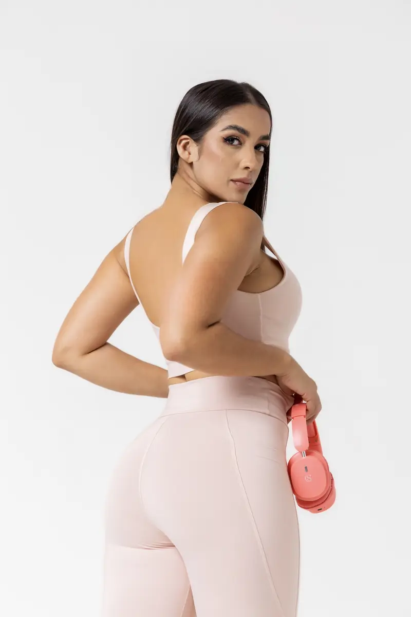 Conjunto rosa de costas